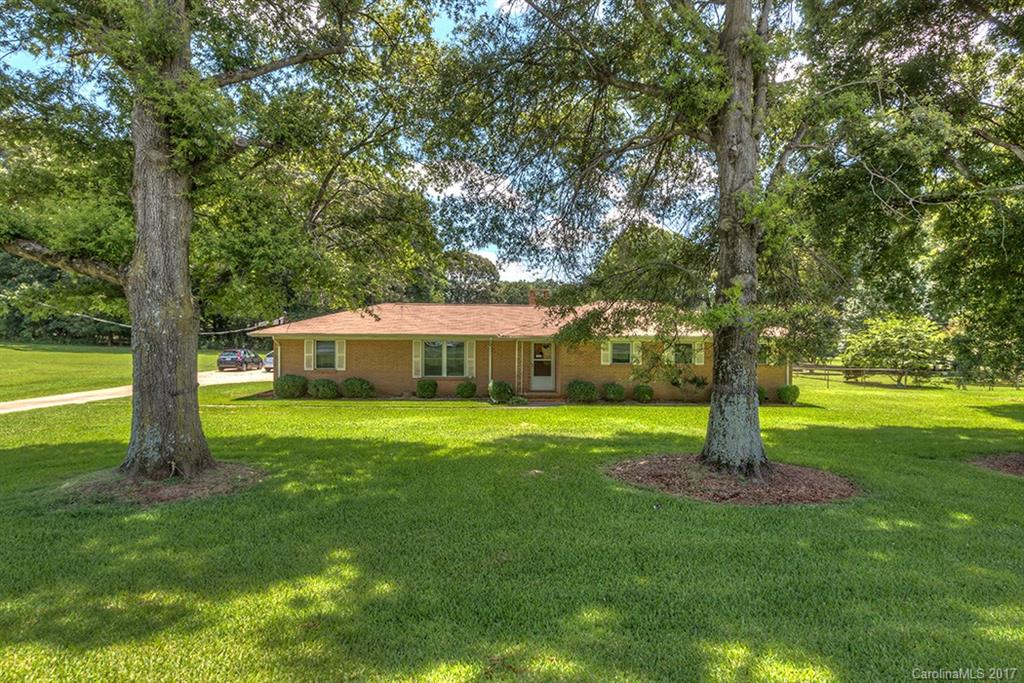 4020 Matthews Mint Hill Road Matthews NC 28105