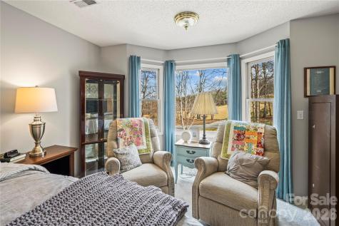 112 Bridlewood Trail Mills River NC 28759