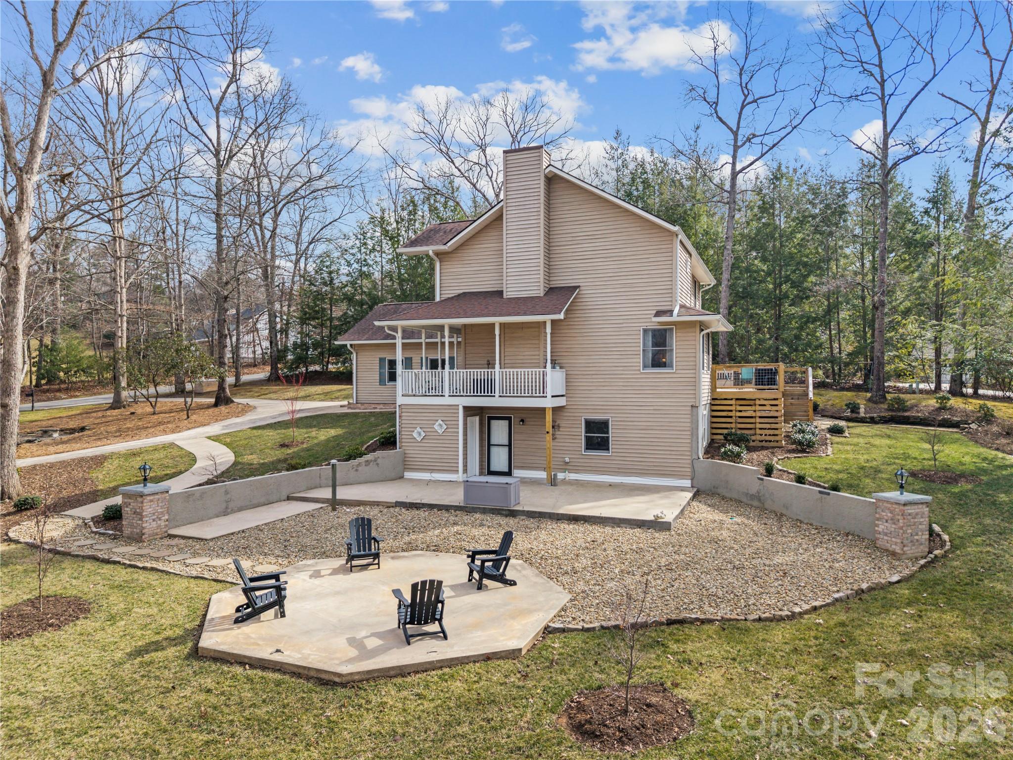 112 Bridlewood Trail Mills River NC 28759