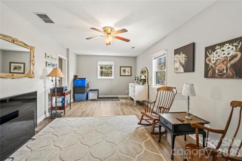 112 Bridlewood Trail Mills River NC 28759
