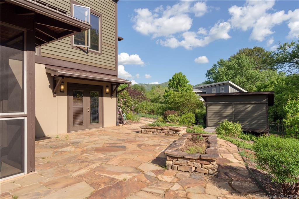 28 Crabapple Lane Asheville NC 28804