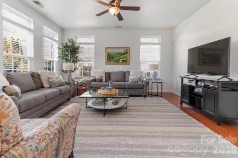 2318 Whitford Lane Charlotte NC 28210