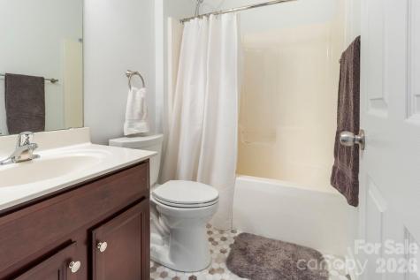 2318 Whitford Lane Charlotte NC 28210