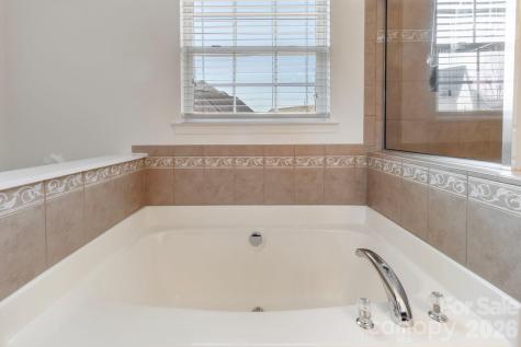2318 Whitford Lane Charlotte NC 28210