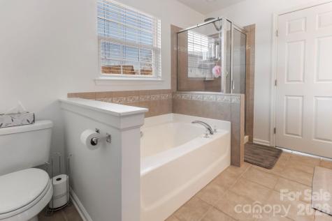 2318 Whitford Lane Charlotte NC 28210
