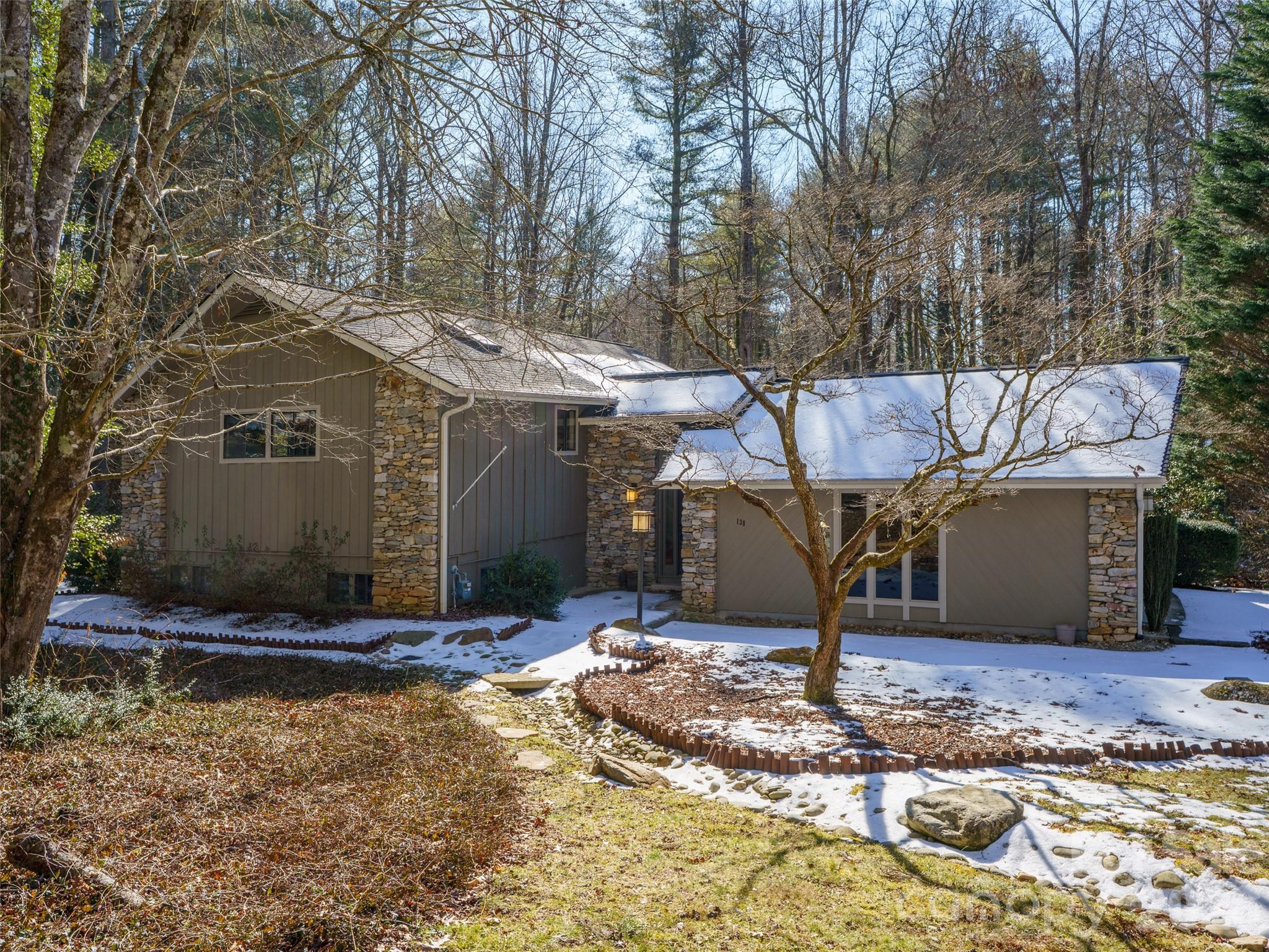 138 Woodhaven Drive Hendersonville NC 28739