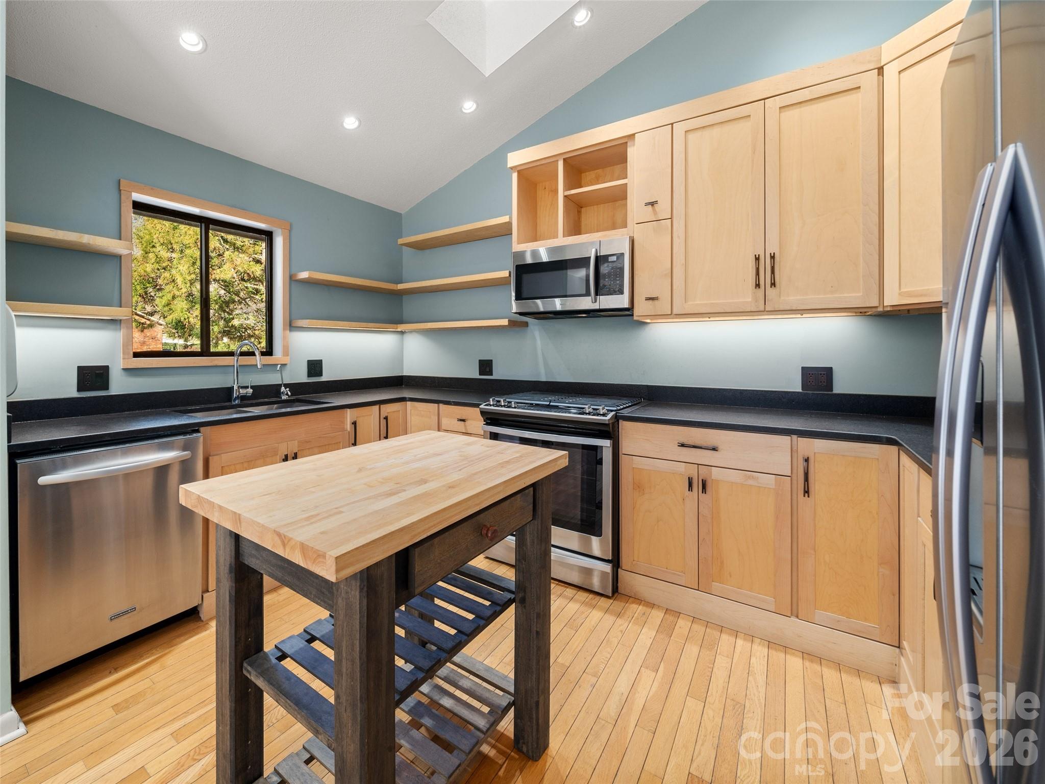 138 Woodhaven Drive Hendersonville NC 28739
