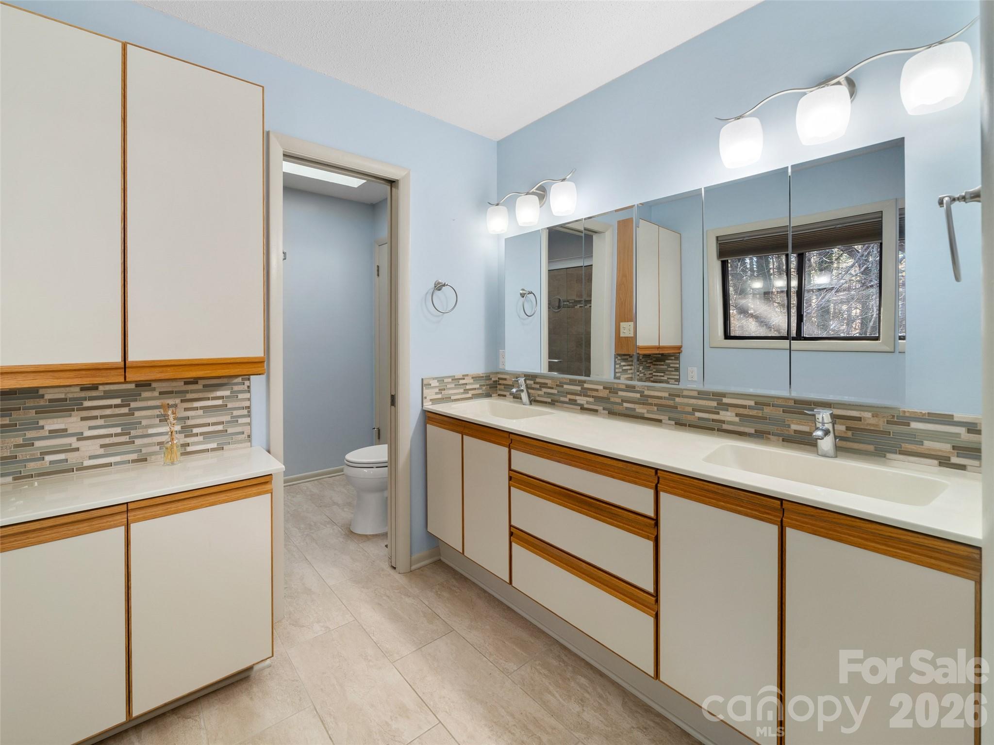 138 Woodhaven Drive Hendersonville NC 28739