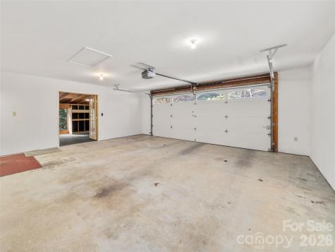 138 Woodhaven Drive Hendersonville NC 28739