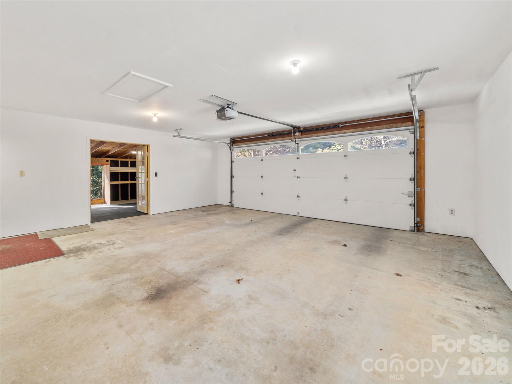 138 Woodhaven Drive Hendersonville NC 28739