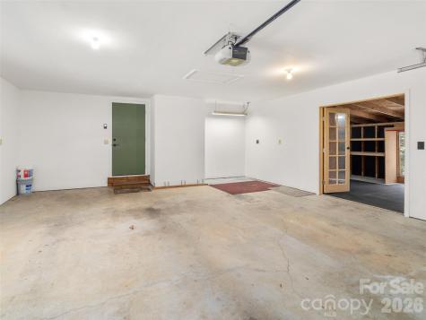 138 Woodhaven Drive Hendersonville NC 28739