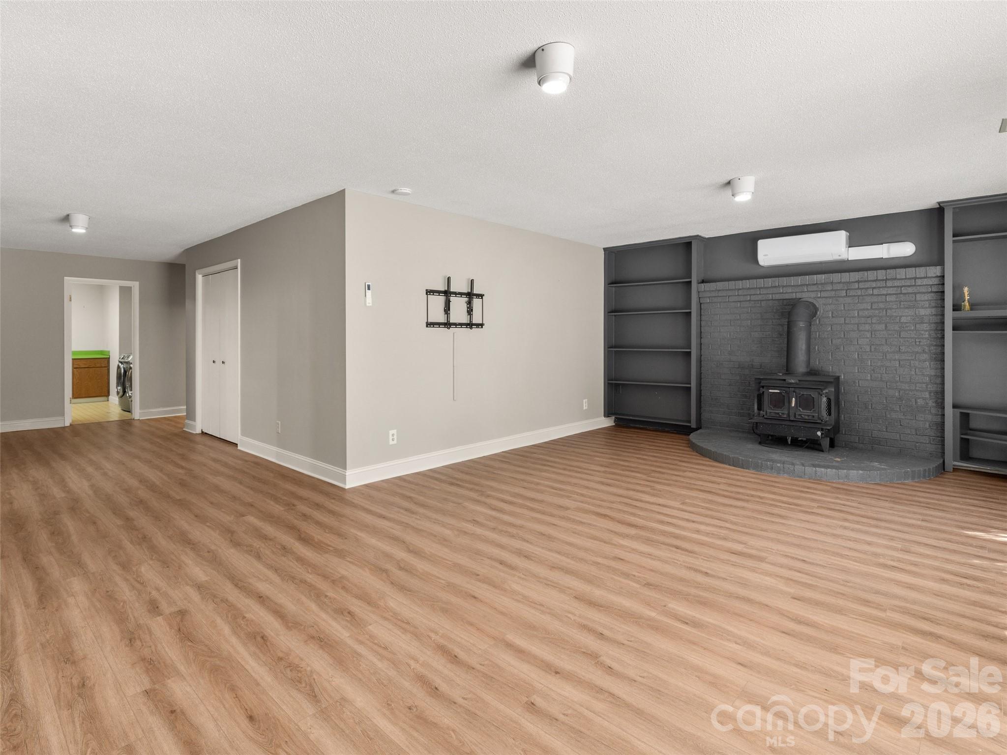 138 Woodhaven Drive Hendersonville NC 28739