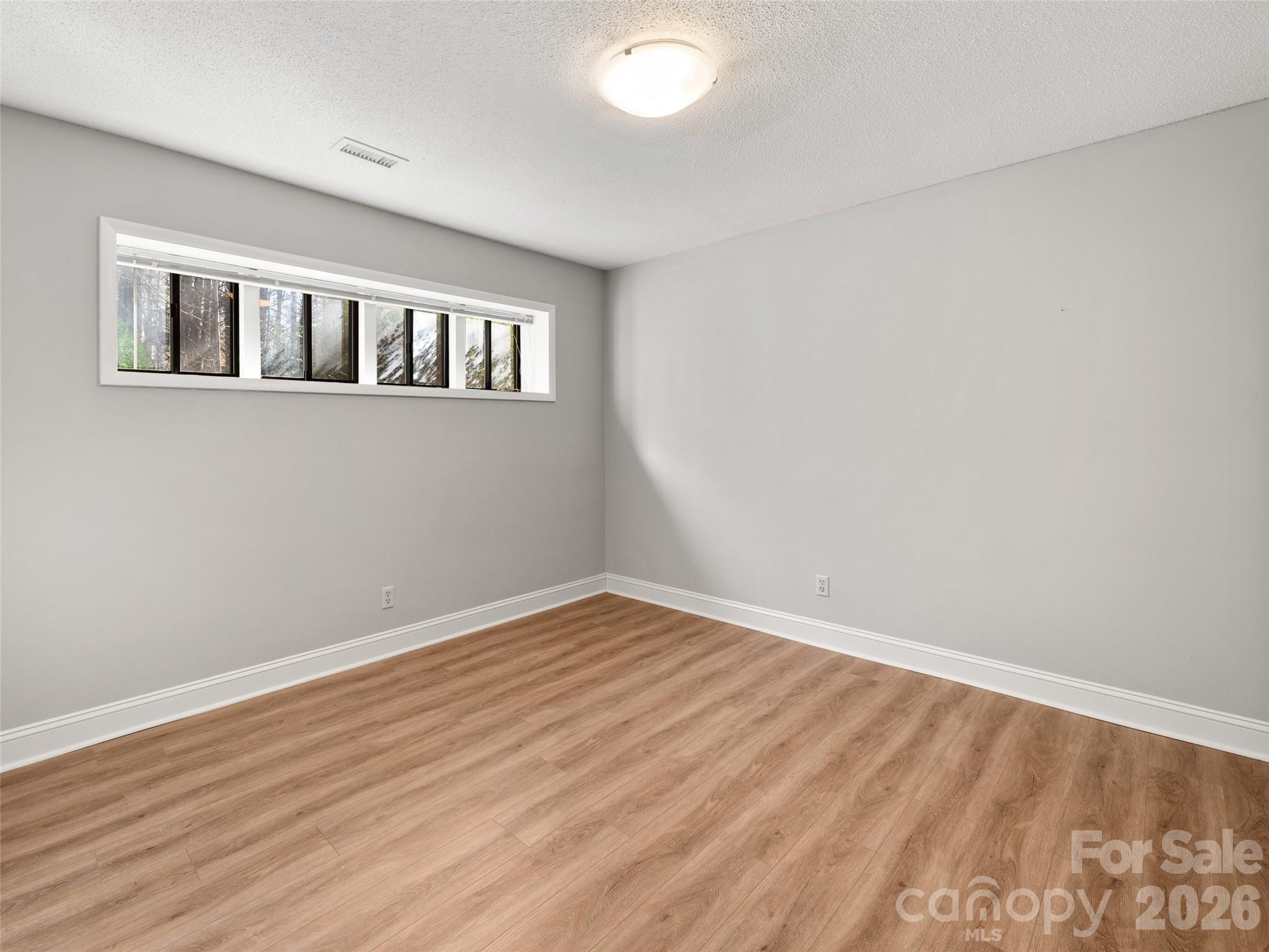 138 Woodhaven Drive Hendersonville NC 28739
