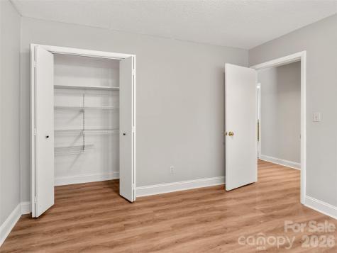 138 Woodhaven Drive Hendersonville NC 28739
