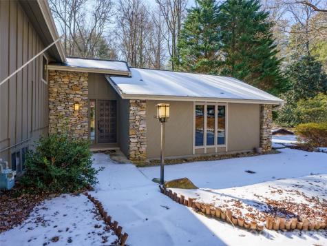 138 Woodhaven Drive Hendersonville NC 28739