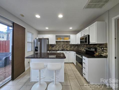 12211 Hood Bend Court Charlotte NC 28273