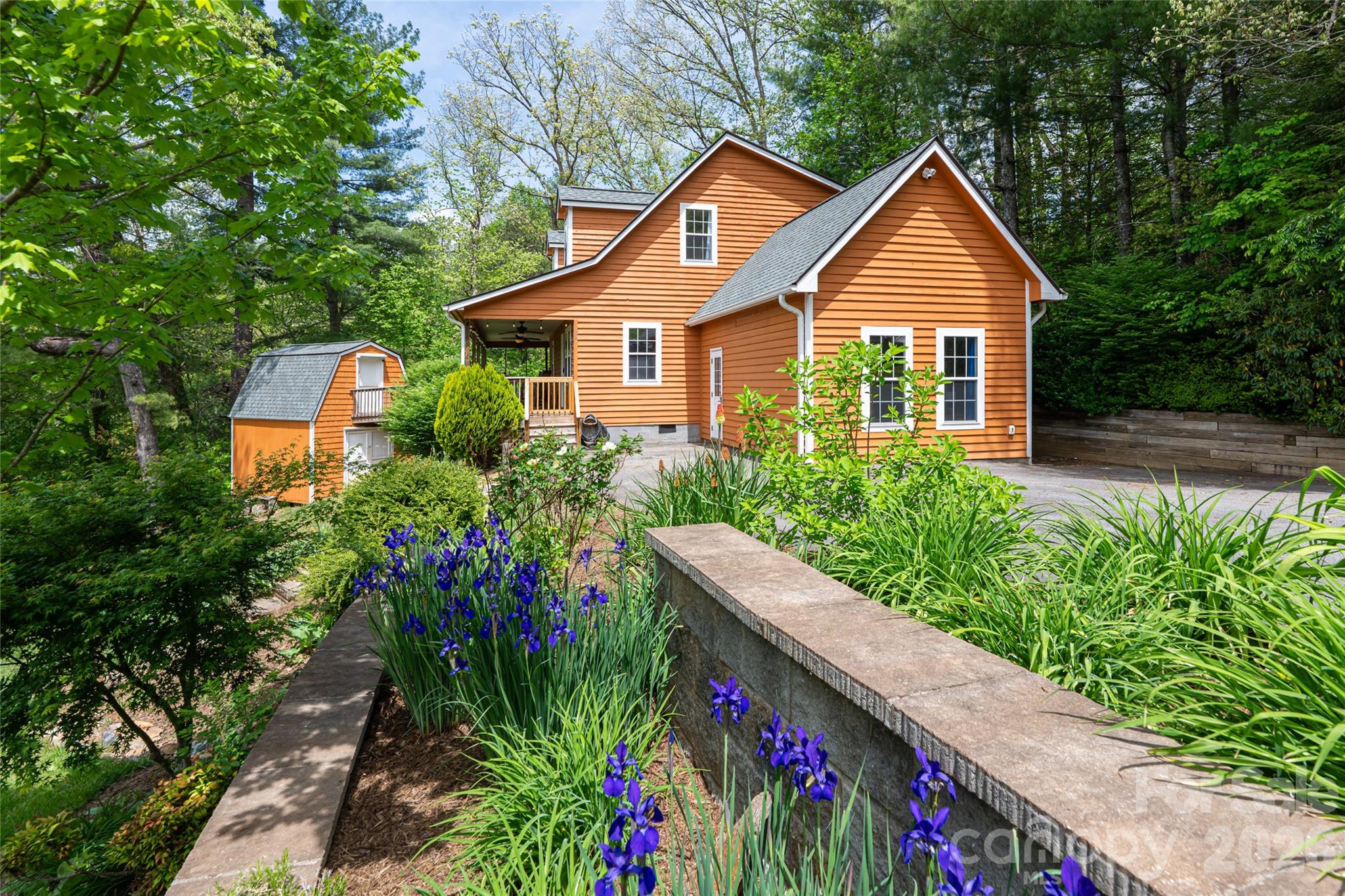 22 Otter Lane Candler NC 28715