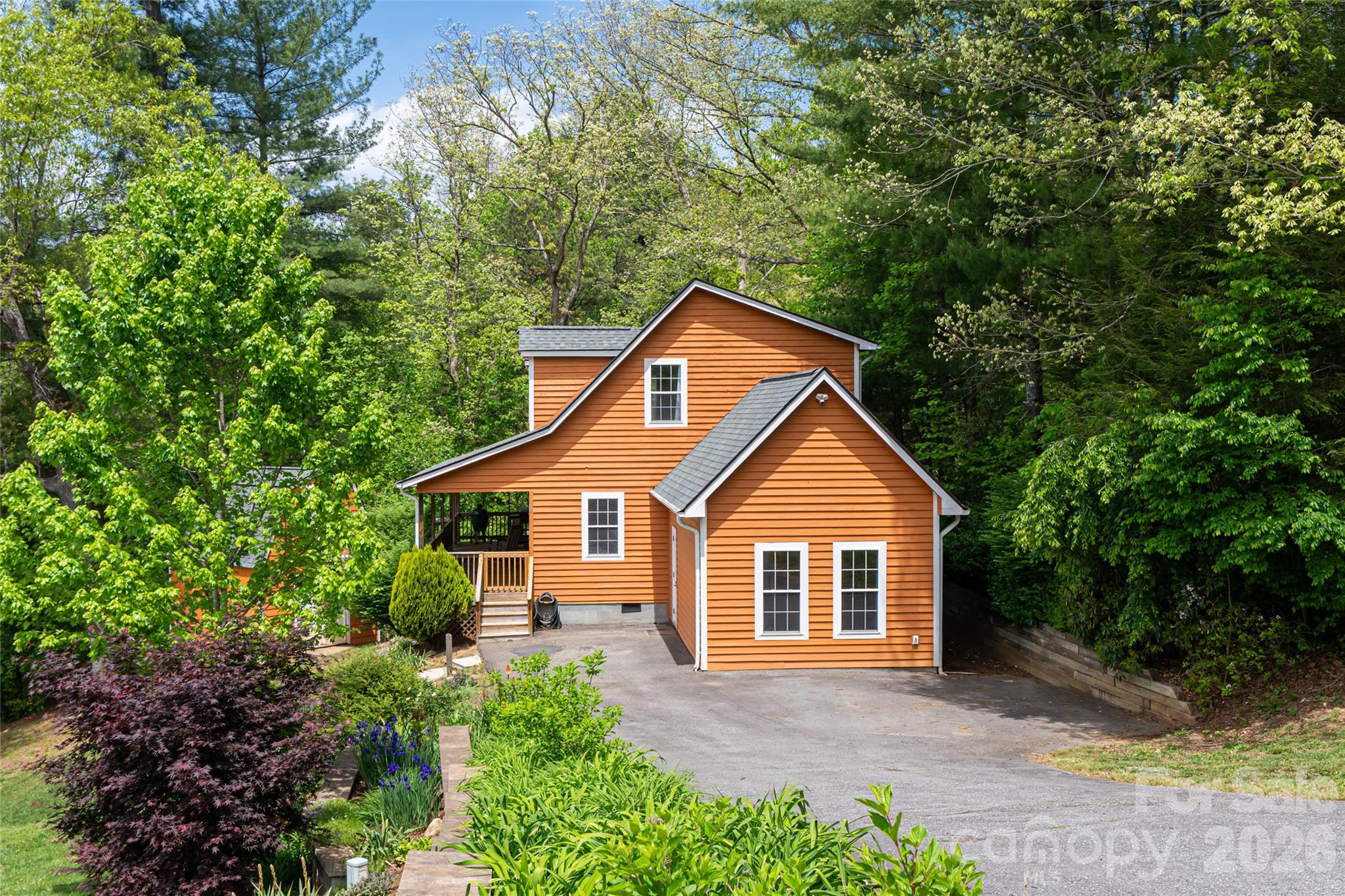 22 Otter Lane Candler NC 28715