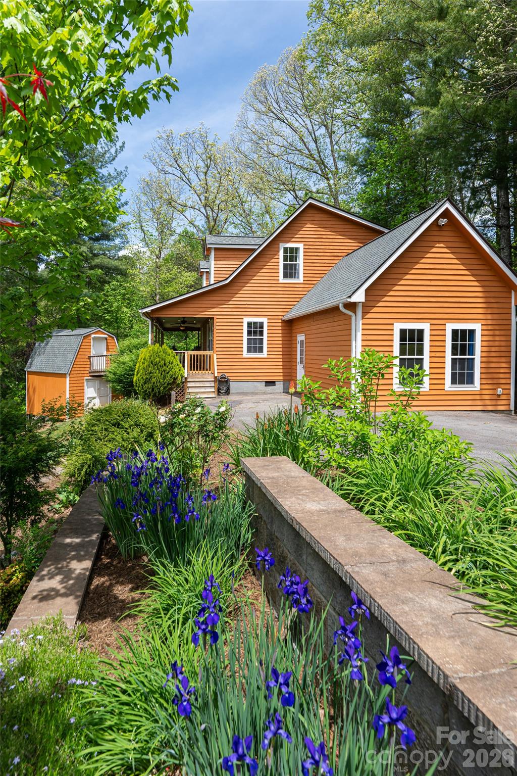 22 Otter Lane Candler NC 28715