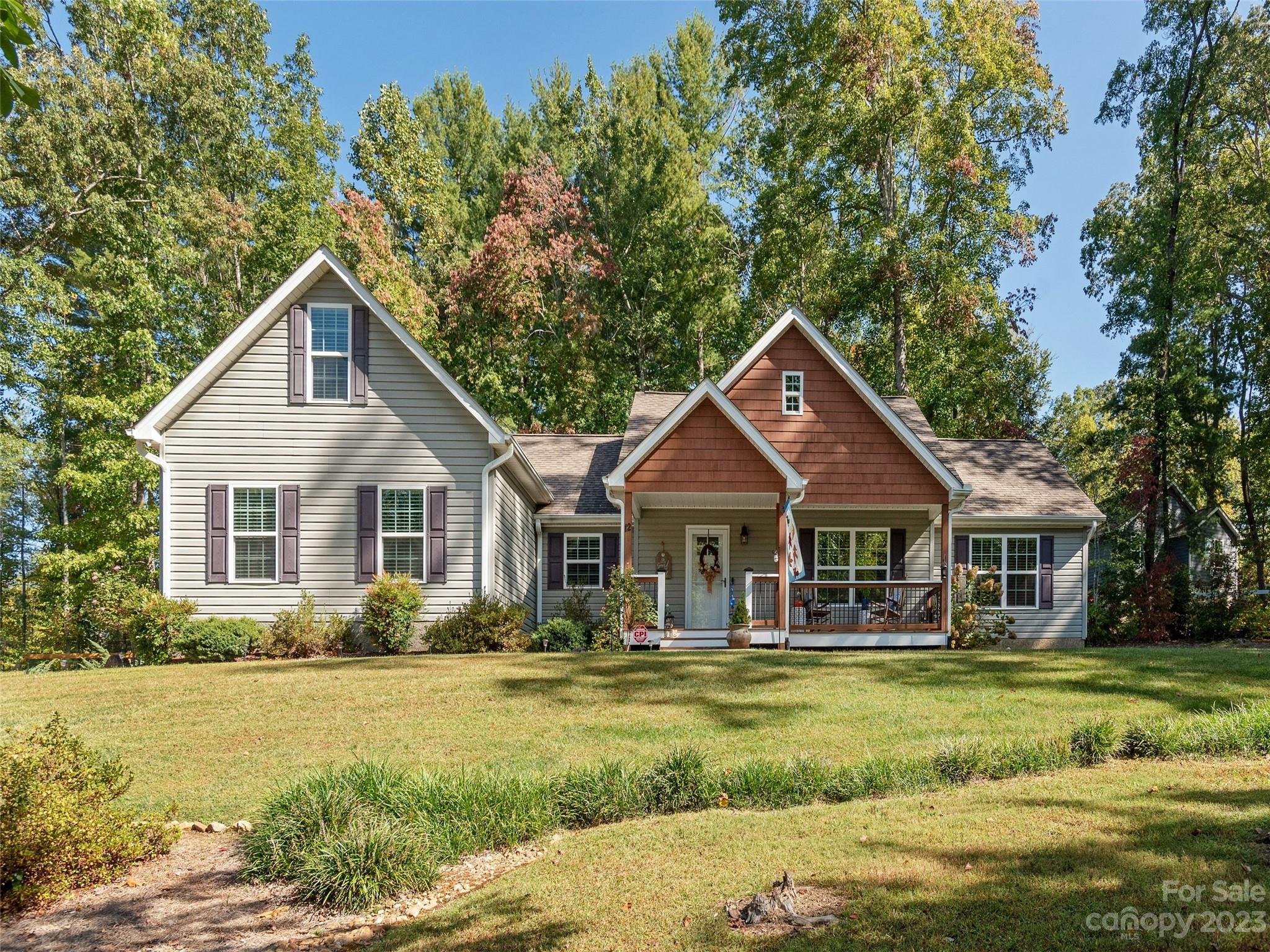 12 Parrot Road Candler NC 28715