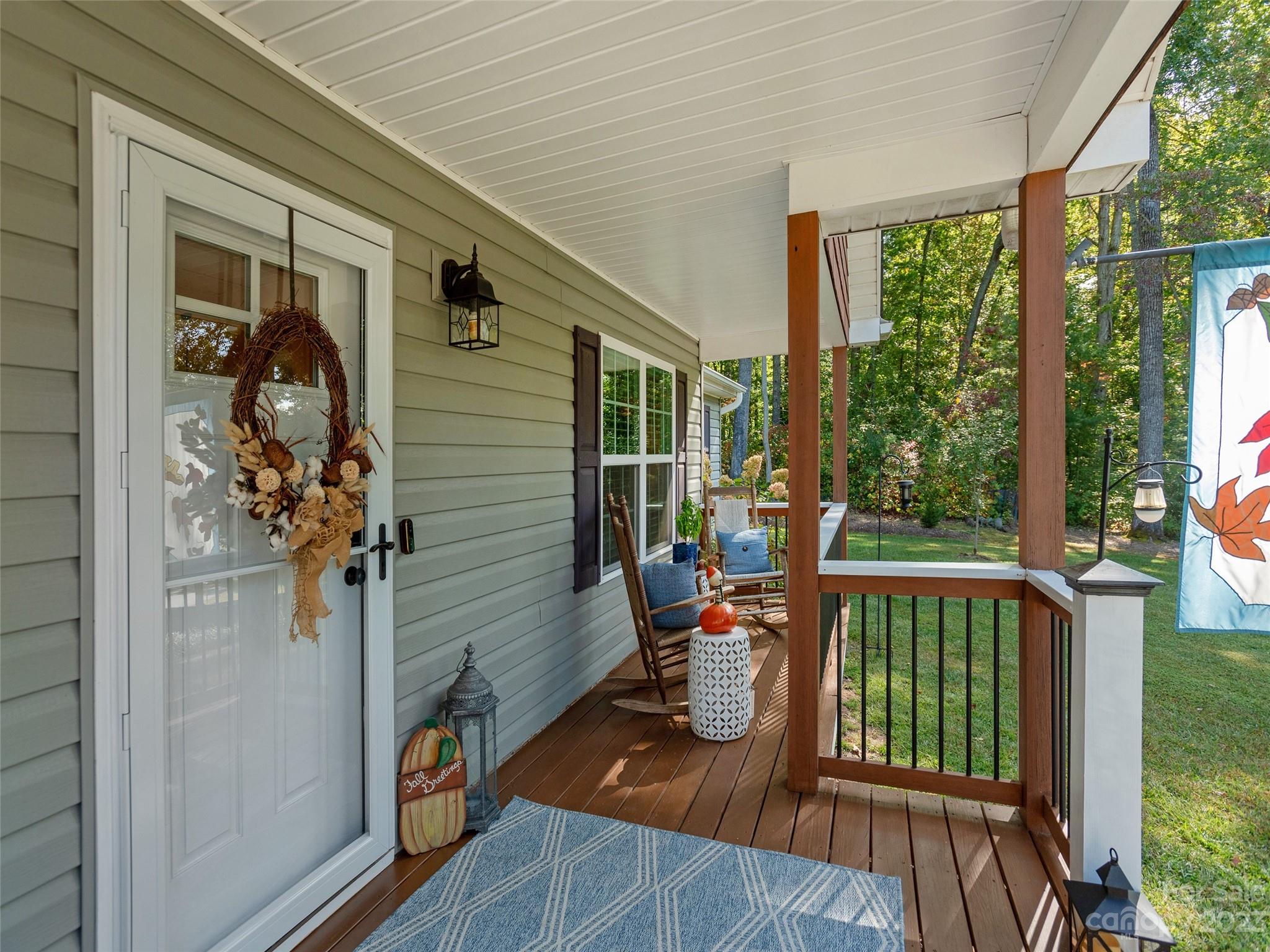 12 Parrot Road Candler NC 28715