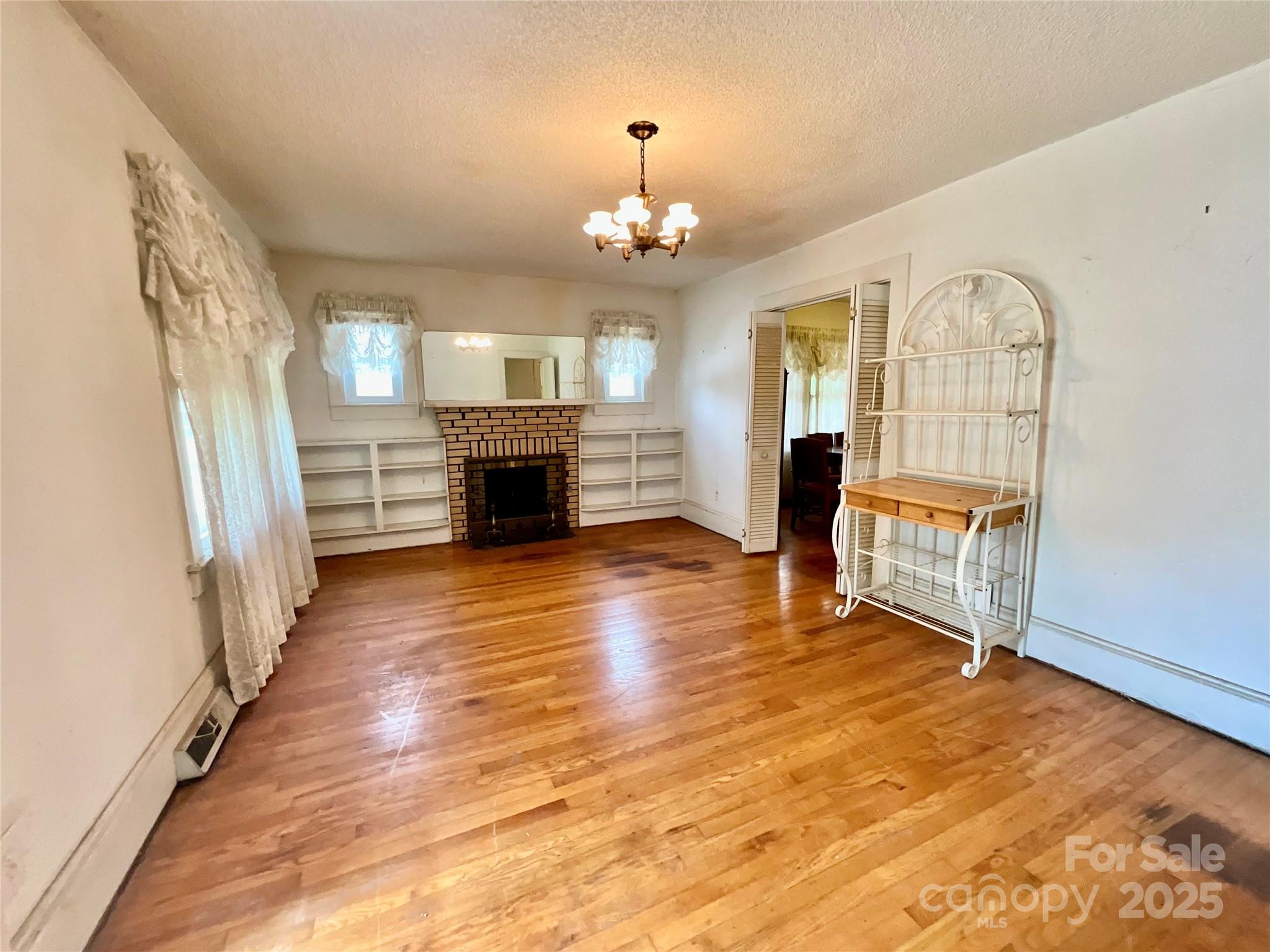 61 Perry Street Marion NC 28752