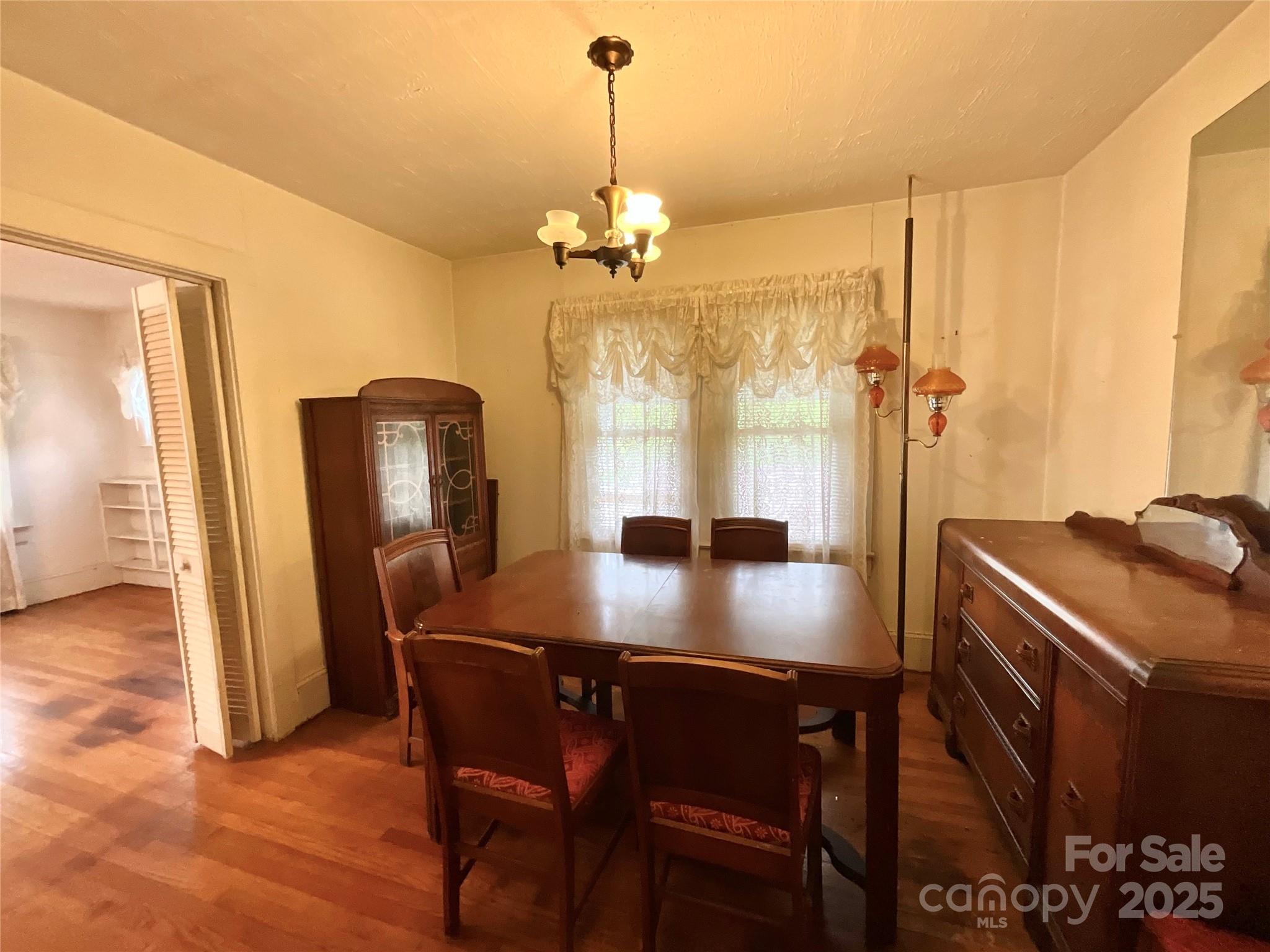 61 Perry Street Marion NC 28752