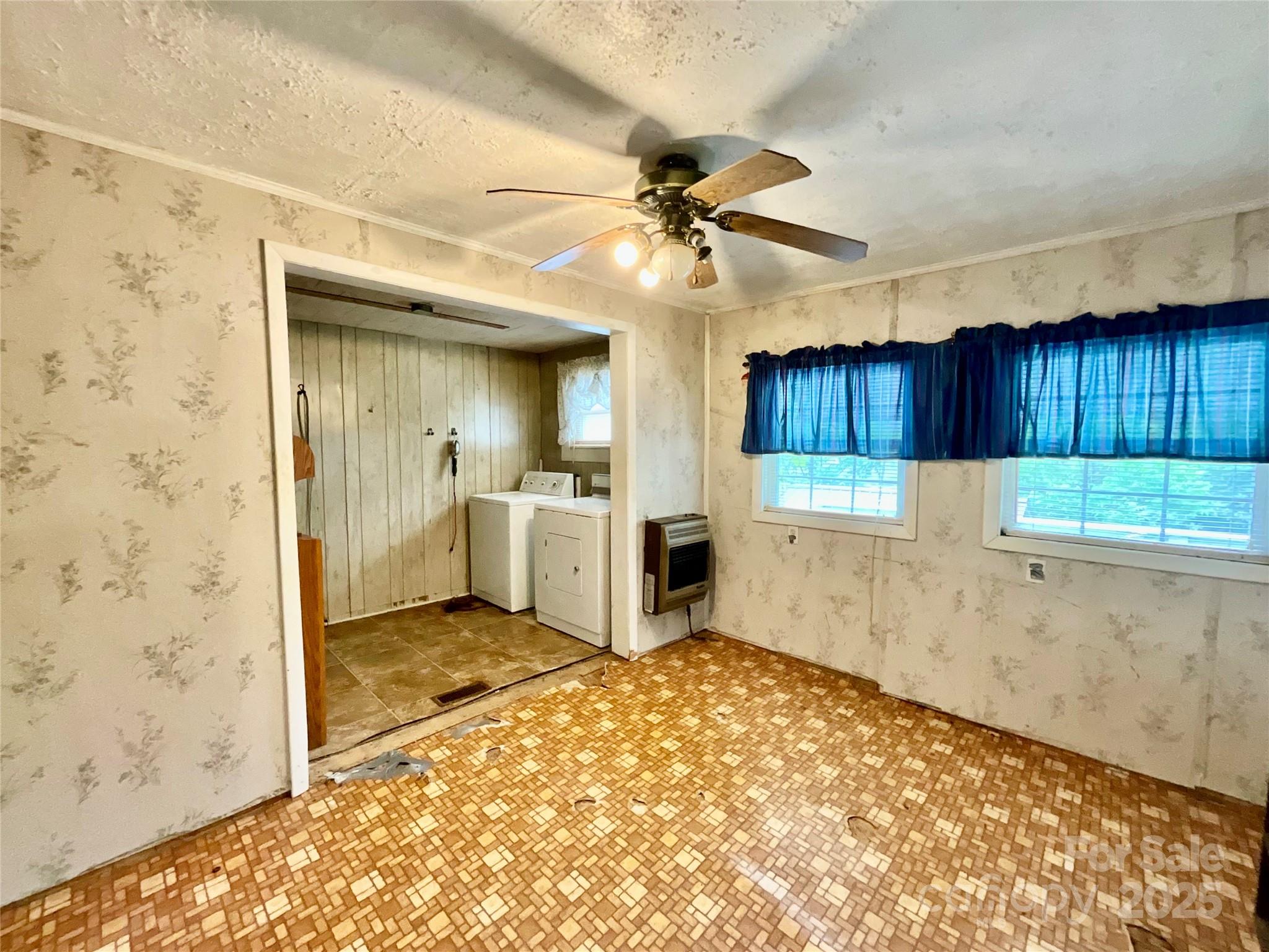 61 Perry Street Marion NC 28752