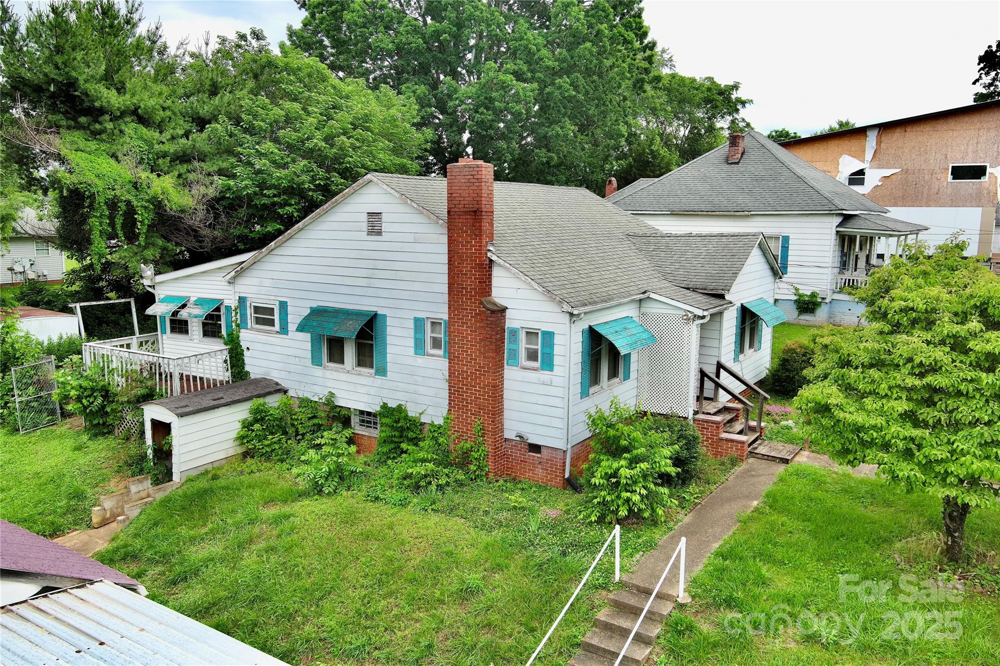 61 Perry Street Marion NC 28752