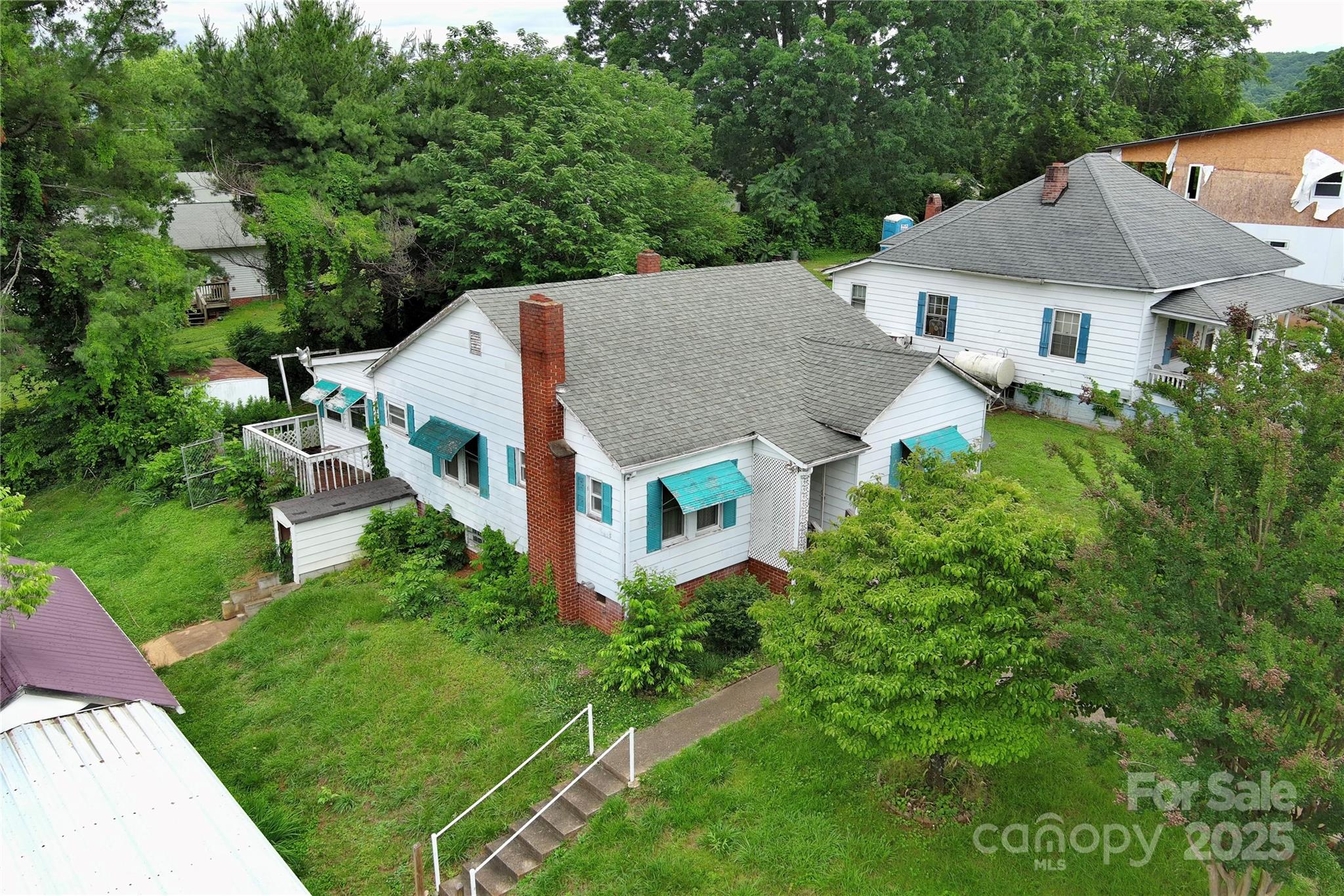61 Perry Street Marion NC 28752