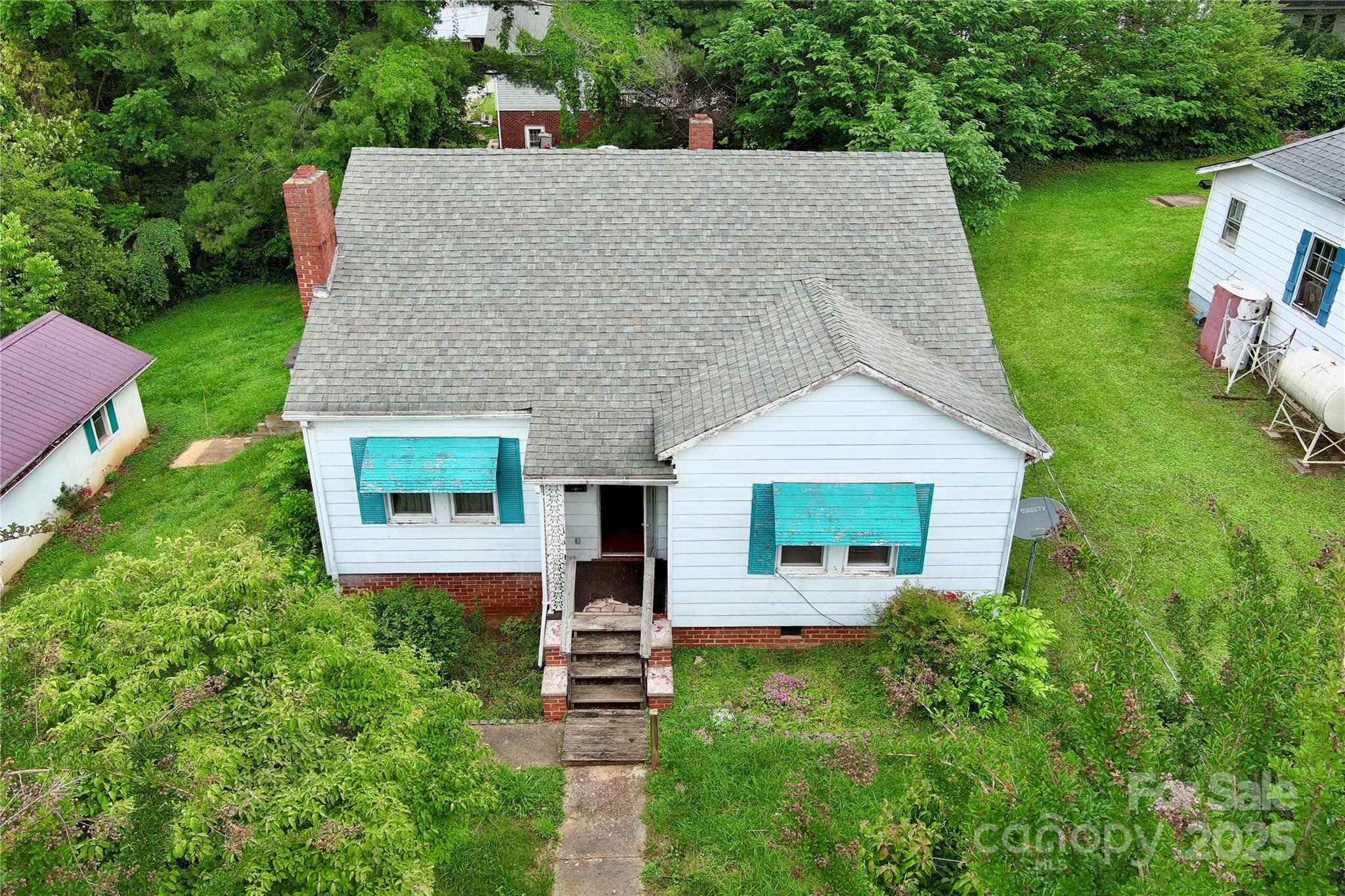 61 Perry Street Marion NC 28752