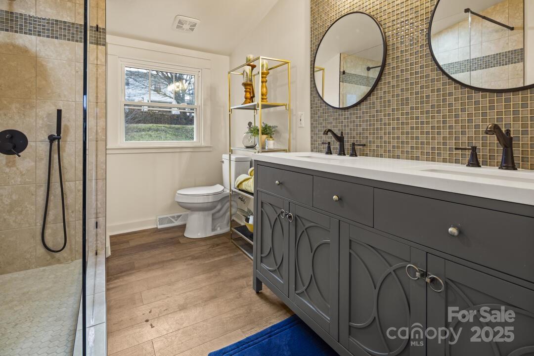 227 Ashmore Avenue Hendersonville NC 28791