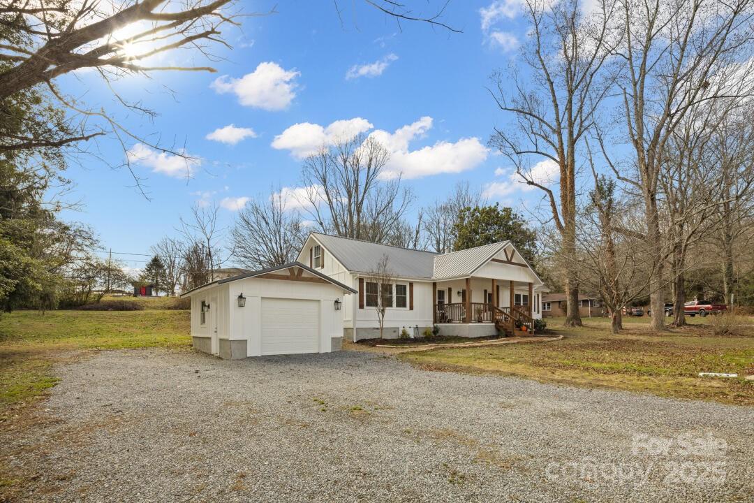 227 Ashmore Avenue Hendersonville NC 28791