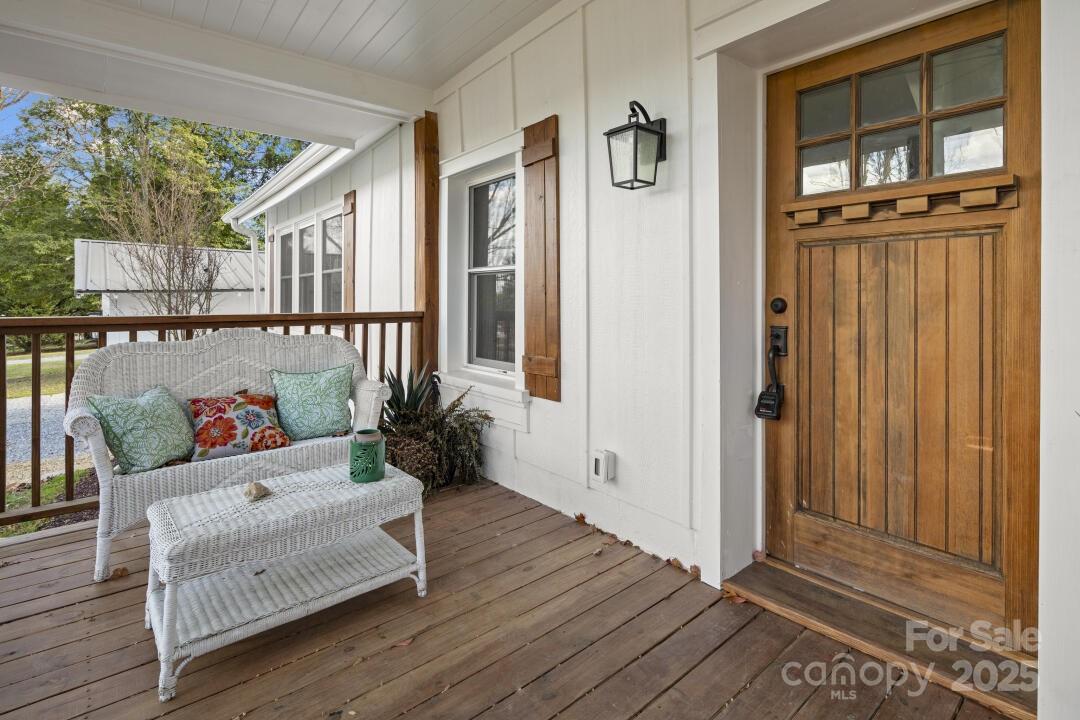 227 Ashmore Avenue Hendersonville NC 28791