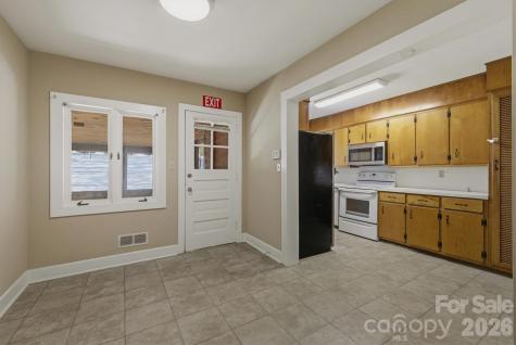 402 Pennton Avenue SW Lenoir NC 28645