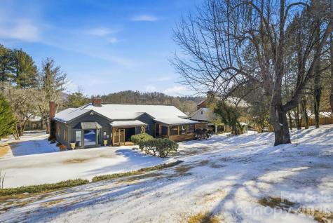 402 Pennton Avenue SW Lenoir NC 28645