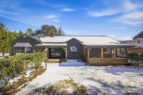 402 Pennton Avenue SW Lenoir NC 28645