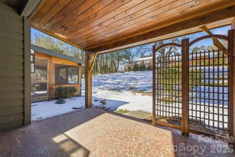 402 Pennton Avenue SW Lenoir NC 28645