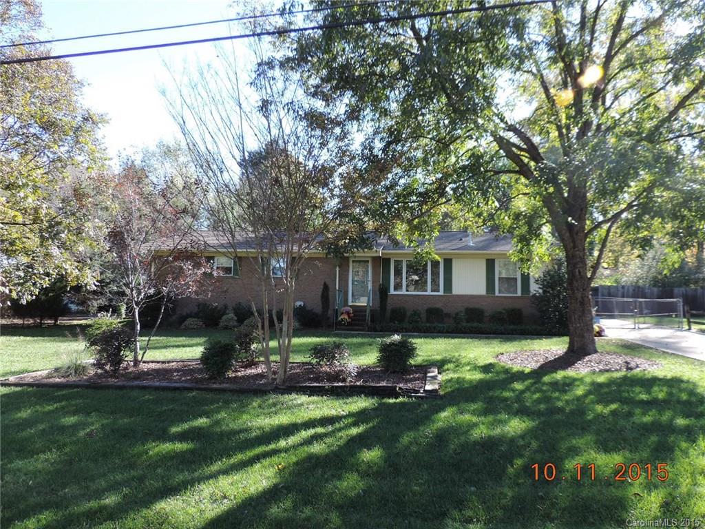 924 Ravendale Drive Charlotte NC 28216