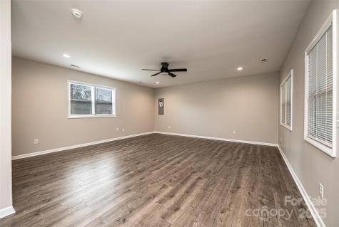 908 13th Street NW Conover NC 28613