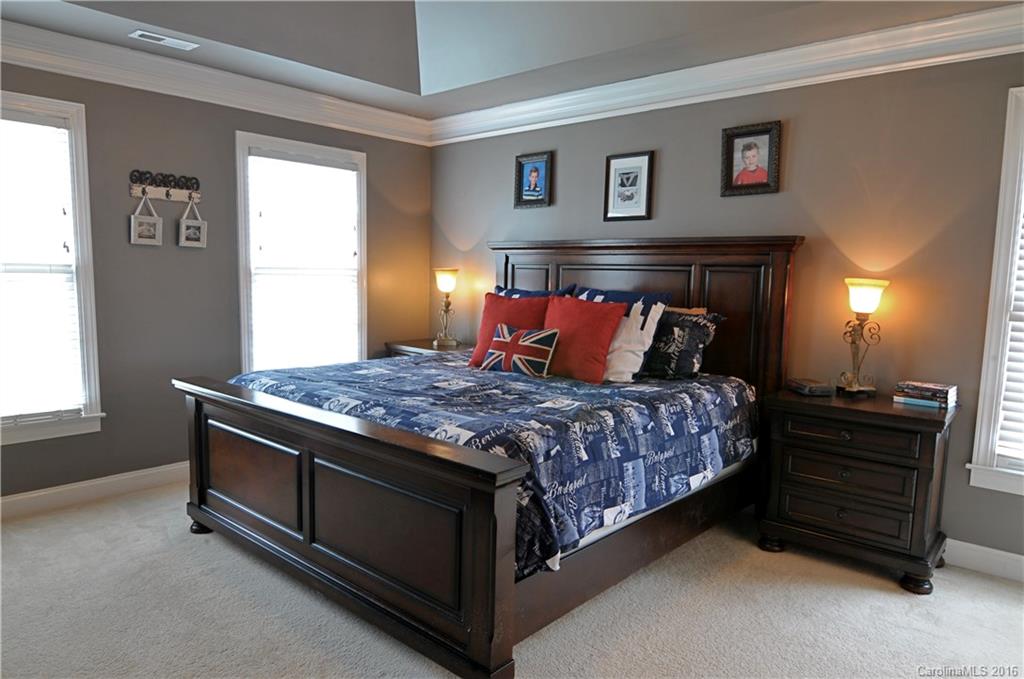 8152 Oxford Commons Drive Charlotte NC 28277