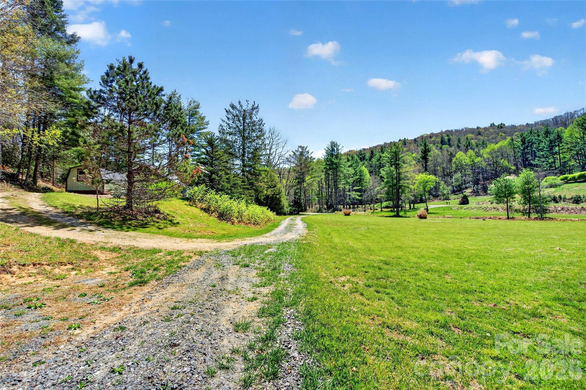 1959 Jackson Town Road Spruce Pine NC 28777