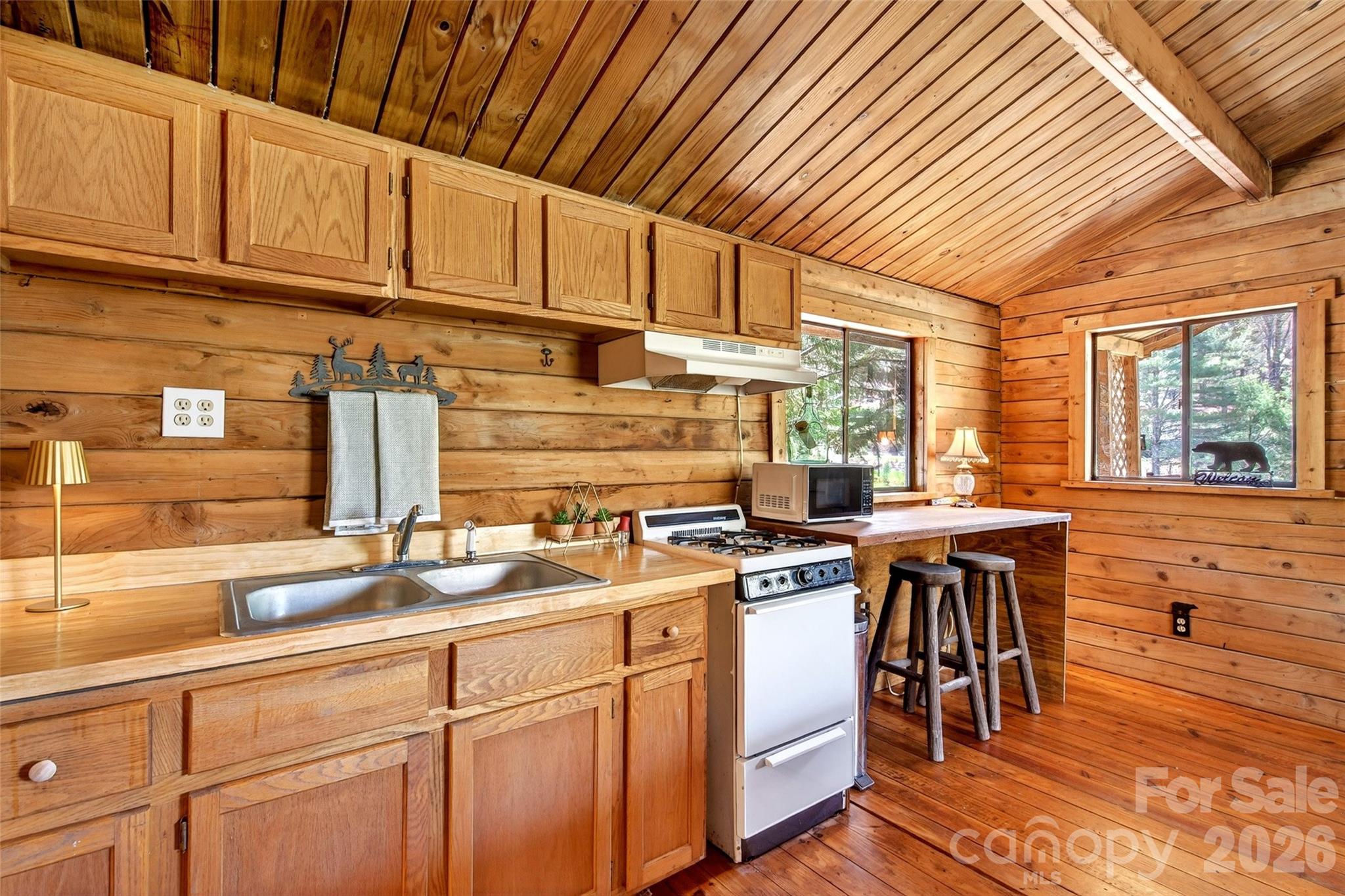 1959 Jackson Town Road Spruce Pine NC 28777