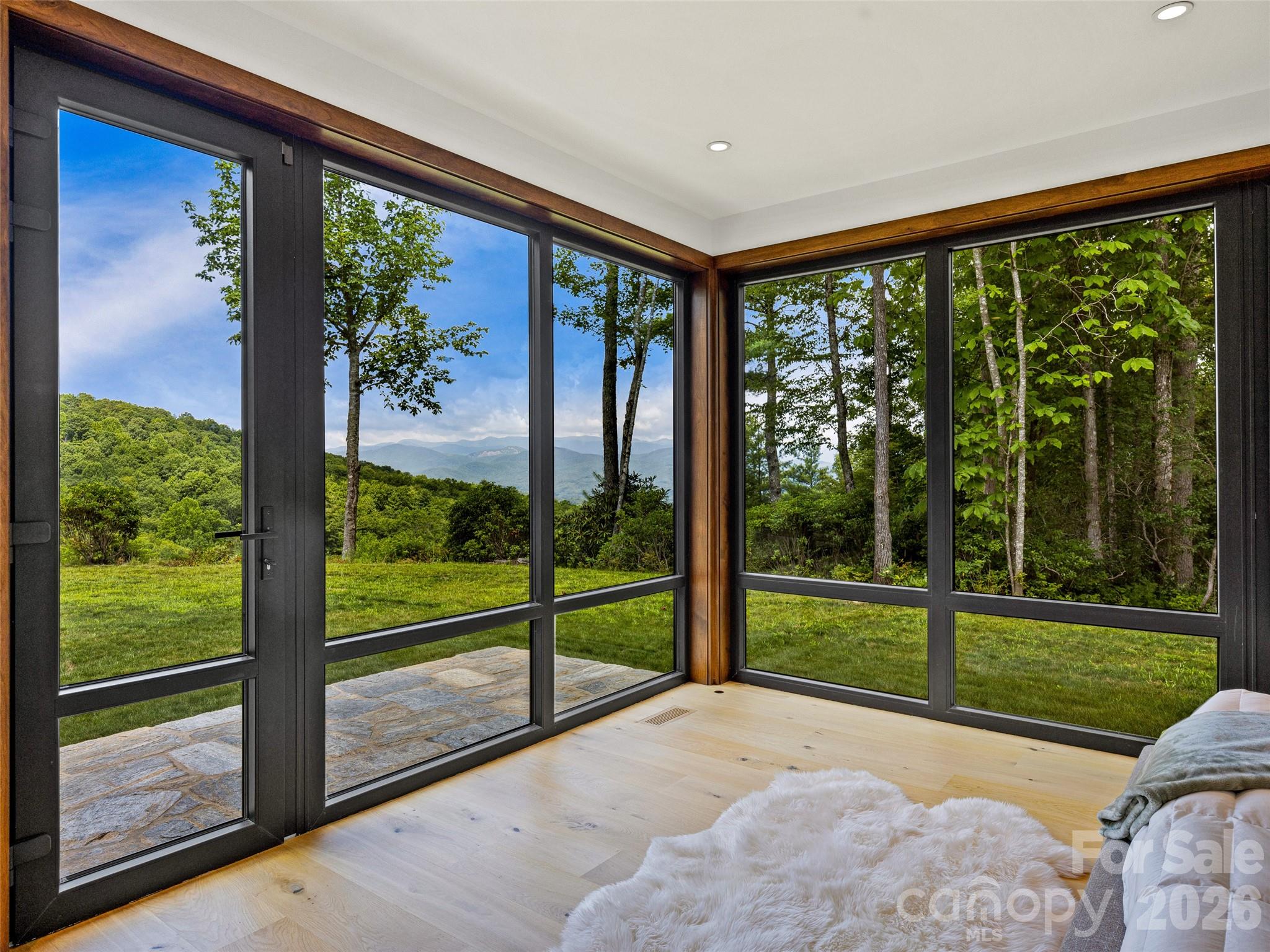 30 Banks Lane Brevard NC 28712