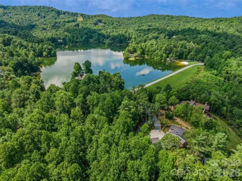 30 Banks Lane Brevard NC 28712