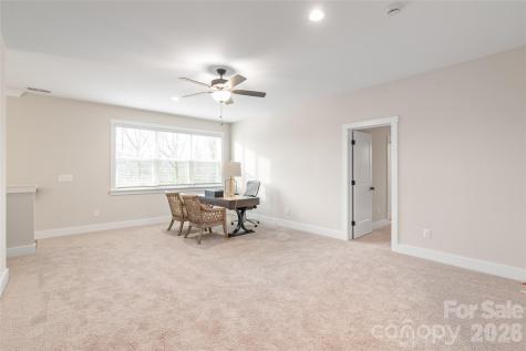 553 W Lowrance Avenue Mooresville NC 28115