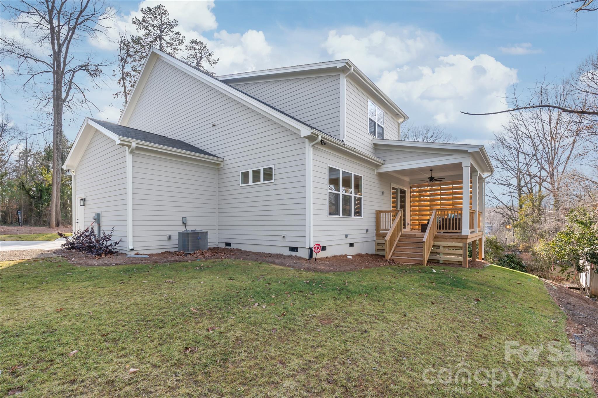 553 W Lowrance Avenue Mooresville NC 28115