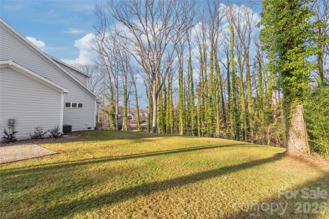 553 W Lowrance Avenue Mooresville NC 28115