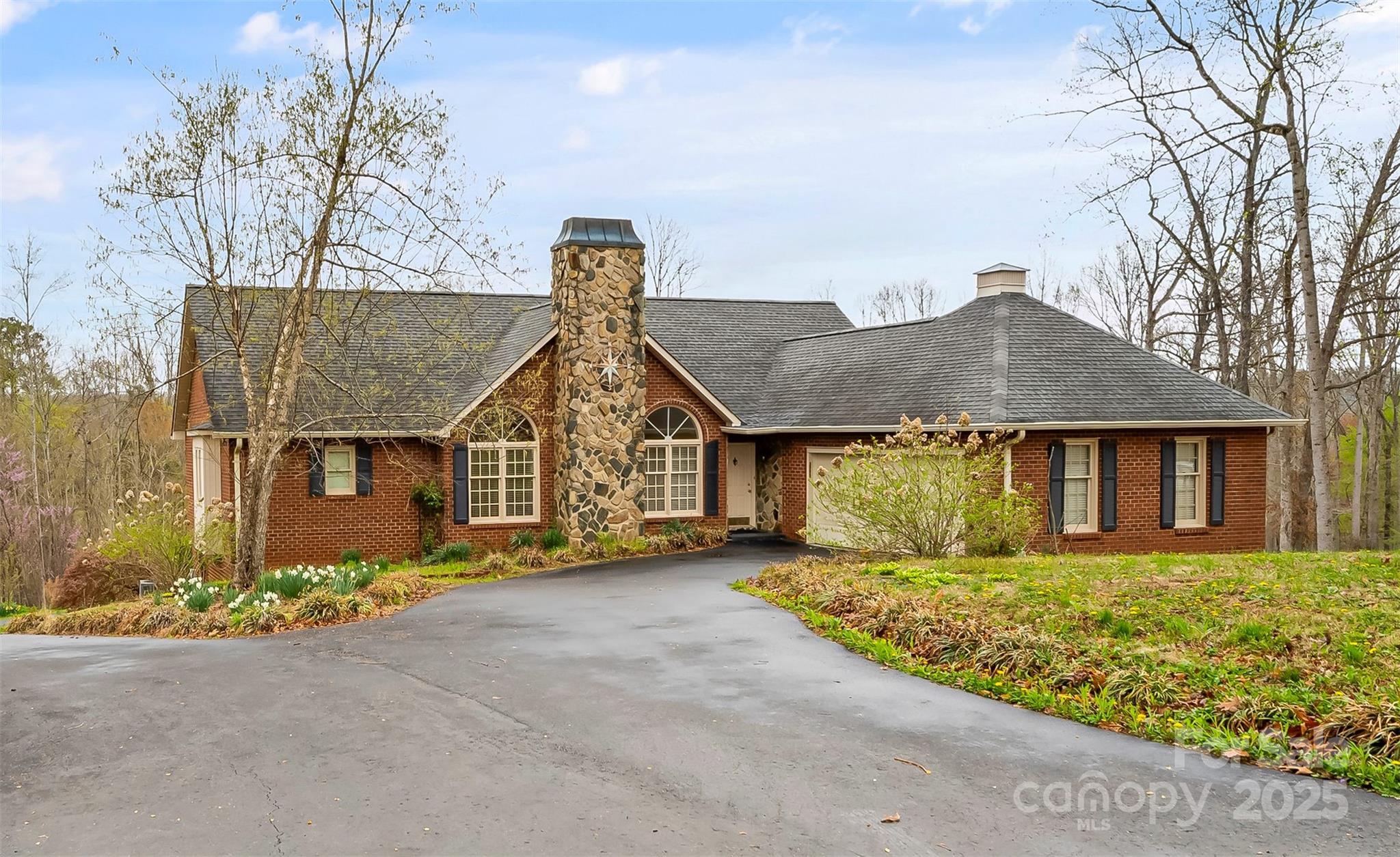 3772 Sandy Ford Road Hickory NC 28602
