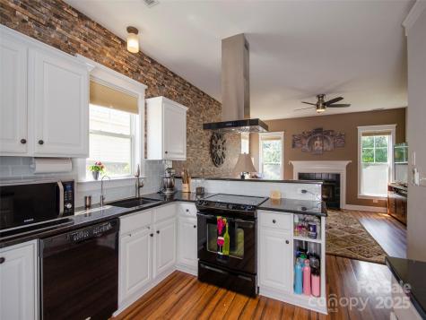 1410 Kenton Lane Asheville NC 28803